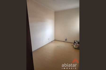 10_photo/94ce546143.0dba02f6e03a3679-ATLAS-e54638f7-3763-4eec-8d3e-8f649fd83c5a.jpg de casa à venda com 4 quartos, 188m² em Parque Pinheiros, Taboão da Serra