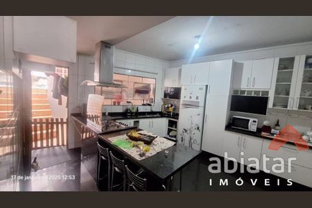 4_photo/94ce54614d.60b26c86da49c772-ATLAS-34fc4f17-e4f1-4aee-a60a-7ae93c94c8ad.jpg de casa à venda com 2 quartos, 1m² em Vila das Oliveiras, Taboão da Serra