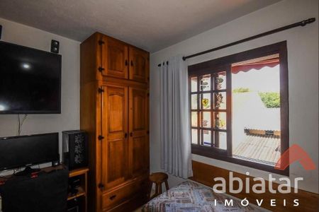 24_photo/94ce5461a9.07fb07773285f6be-ATLAS-b56611c3-5d1f-4bbc-8557-9cbbba624733.jpg de casa à venda com 4 quartos, 149m² em Parque Pinheiros, Taboão da Serra