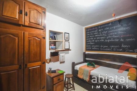 7_photo/94ce5461a9.07fb07773285f6be-ATLAS-b9e4b181-01ec-42aa-aac6-5c22dea7b724.jpg de casa à venda com 4 quartos, 149m² em Parque Pinheiros, Taboão da Serra