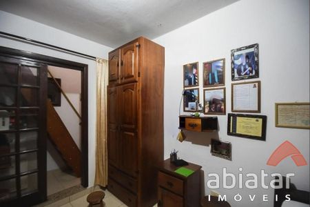 3_photo/94ce5461a9.07fb07773285f6be-ATLAS-e5c158e8-a95f-47f3-8b59-2bd47bc3207e.jpg de casa à venda com 4 quartos, 149m² em Parque Pinheiros, Taboão da Serra