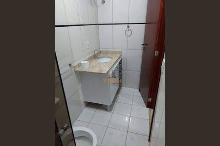 4_photo/94ce5461c3.adea7a1cd79bc600-ATLAS-14ac8989-07a7-48fa-ad86-e4f8469bbf95.jpg de casa à venda com 3 quartos, 130m² em Parque Pinheiros, Taboão da Serra