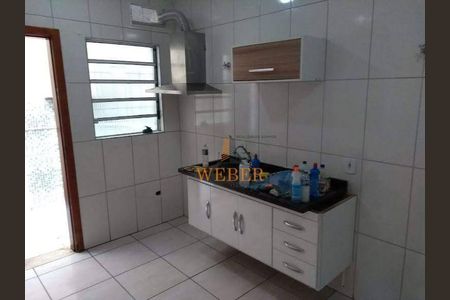 7_photo/94ce5461c3.adea7a1cd79bc600-ATLAS-3a1e844a-8dd7-4fac-b24c-b0139d0a059a.jpg de casa à venda com 3 quartos, 130m² em Parque Pinheiros, Taboão da Serra