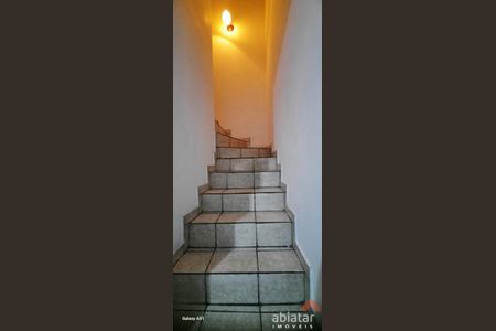 5_photo/94ce5462c5.ead381bccf4bf452-ATLAS-5c4e1d5f-7c38-439f-9efc-b62e7760dd7a.jpg de casa à venda com 3 quartos, 99m² em Parque Pinheiros, Taboão da Serra