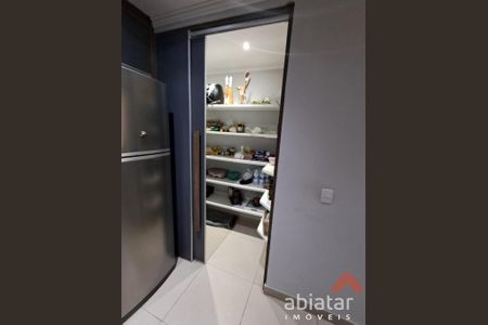 11_photo/94ce5462d3.8b694ed005ca595d-ATLAS-2d63471f-7ada-4ff0-9222-4fcc04f81e76.jpg de casa à venda com 2 quartos, 296m² em Parque Pinheiros, Taboão da Serra