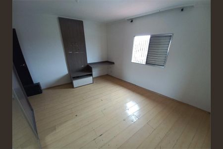 5_photo/94ce546331.b8c4f165c1f119ea-ATLAS-0fcf3479-700b-4ffb-b63b-e819688c045d.jpg de casa à venda com 2 quartos, 115m² em Parque Pinheiros, Taboão da Serra