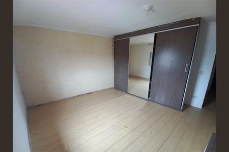 4_photo/94ce546331.b8c4f165c1f119ea-ATLAS-cea4d7aa-8971-467c-8f91-9aa2eabd1cf7.jpg de casa à venda com 2 quartos, 115m² em Parque Pinheiros, Taboão da Serra