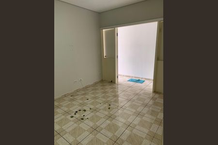 9_photo/94ce54648f.04c16ff0d284adb7-ATLAS-a4ec65b0-332c-43b5-856d-b96cf4557ff6.jpg de casa para alugar com 1 quarto, 40m² em Parque Pinheiros, Taboão da Serra