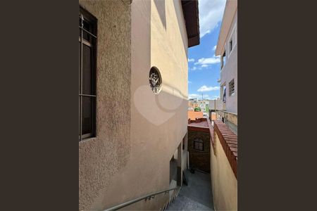 12_photo/94ce5464a5.5e2511c6536d59b0-ATLAS-68c69d2d-941a-4b31-ade7-5a0c8d9f7070.jpg de casa à venda com 3 quartos, 180m² em Parque Pinheiros, Taboão da Serra