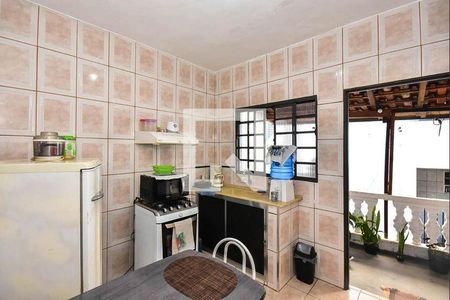 8_photo/94ce5467c5.d55b36f64ebf45c1-ATLAS-bf609b5d-5404-4dd5-90da-df7c2c0c06b4.jpg de casa à venda com 5 quartos, 143m² em Jardim Wanda, Taboão da Serra