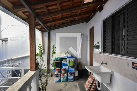 11_photo/94ce5467c5.d55b36f64ebf45c1-ATLAS-d2919751-0f26-42e2-83e6-deab8df1afe7.jpg de casa à venda com 5 quartos, 143m² em Jardim Wanda, Taboão da Serra