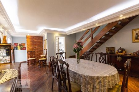 10_photo/94ce5467eb.80a7f3f1b00bd23a-ATLAS-1f95e59b-0956-42b3-9db1-b06de6ef5f77.jpg de casa à venda com 4 quartos, 246m² em Parque Industrial das Oliveiras, Taboão da Serra