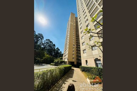 3_photo/94ce546a8b.fc6f3498e268b30c-ATLAS-d3b2b41e-52ce-432d-979f-afbd68b2031e.jpg de apartamento à venda com 3 quartos, m² em Jardim Maria Rosa, Taboão da Serra