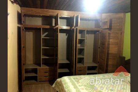 12_photo/94ce546b6f.01e58fe0f594459a-ATLAS-e601ff19-9e2e-4de5-9aac-2e82fdee235c.jpg de casa à venda com 4 quartos, 180m² em Jardim Beatriz, Taboão da Serra