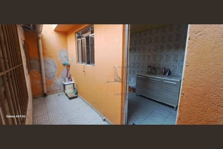 6_photo/94ce546c2b.6618d879b31b9a75-ATLAS-1cb1216e-de03-421b-86c8-762452c9cd4d.jpg de casa à venda com 2 quartos, 146m² em Jardim Helena, Taboão da Serra