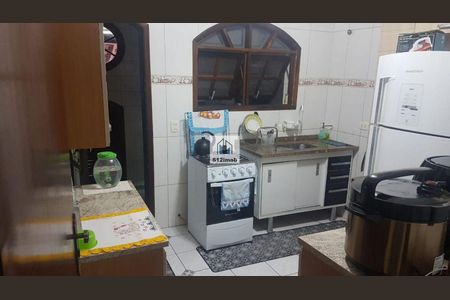 10_photo/94ce546e89.49e5f4e107e90c19-ATLAS-a516d42d-e0fe-48ee-89b4-0a55bd036d3a.jpg de casa à venda com 2 quartos, 85m² em Jardim Oliveiras, Taboão da Serra