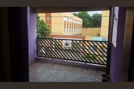 9_photo/94ce546e89.49e5f4e107e90c19-ATLAS-caa18bcf-e278-4fee-a431-29831e5c5a70.jpg de casa à venda com 2 quartos, 85m² em Jardim Oliveiras, Taboão da Serra