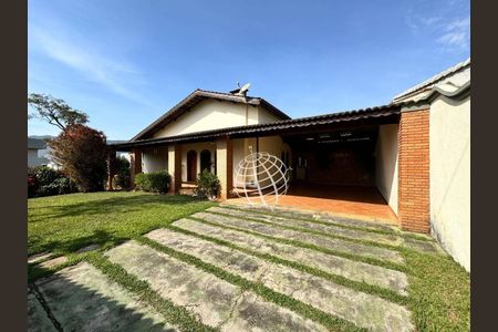 2_photo/94ce546fe9.d9f076d2edbf9077-ATLAS-afb238a8-dcd5-4a69-9895-d1d431c839d5.jpg de casa à venda com 4 quartos, 433m² em Jardim Oliveiras, Taboão da Serra