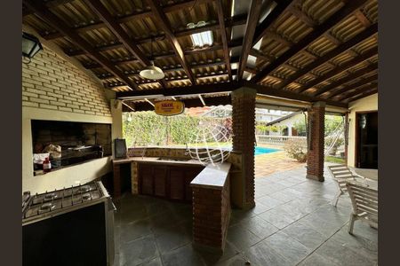 11_photo/94ce546fe9.d9f076d2edbf9077-ATLAS-b83dccd3-611a-4a58-8a8c-08dd1cb7b5ec.jpg de casa à venda com 4 quartos, 433m² em Jardim Oliveiras, Taboão da Serra