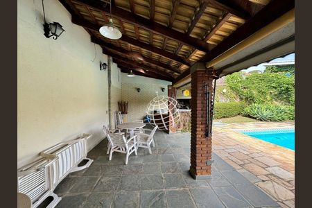 1_photo/94ce546fe9.d9f076d2edbf9077-ATLAS-d92a14ee-b947-4e77-bcef-87118846e6ec.jpg de casa à venda com 4 quartos, 433m² em Jardim Oliveiras, Taboão da Serra