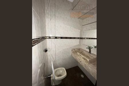 11_photo/94ce5473eb.bf6b4b601a5c4813-ATLAS-3a3f1eef-c0f4-4c52-b849-cd190b2100b0.jpg de casa à venda com 4 quartos, 165m² em Parque Maraba, Taboão da Serra