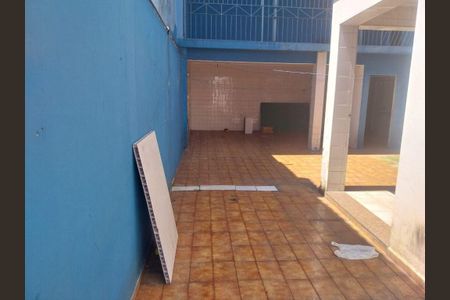 37_photo/94ce547651.b37fb779aadef412-ATLAS-1b3fa7b5-68f2-419d-b370-4ef699c90bc8.jpg de casa para alugar com 2 quartos, 345m² em Jardim Bom Refugio, São Paulo