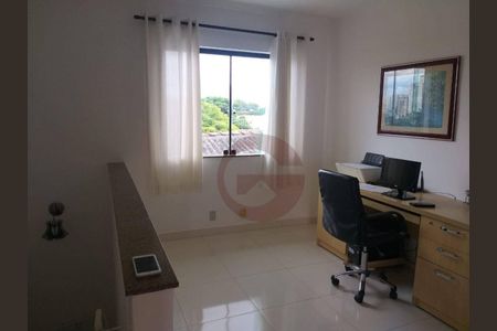 2_photo/94ce5477df.3e1b4b7d4b39a1bc-ATLAS-0b7ccc1d-755d-403f-9114-23ec0d4704d1.jpg de casa à venda com 3 quartos, 197m² em Vila Pirajussara, São Paulo