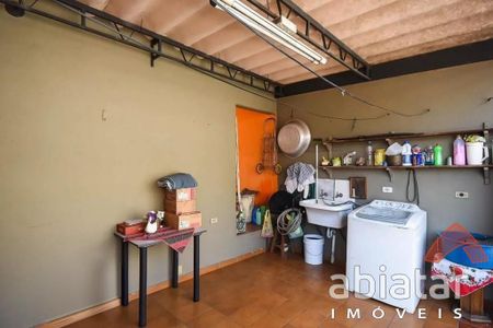 7_photo/94ce547ae1.8f3f2a47dd94676f-ATLAS-c4d96108-a16c-4fc6-86ef-5852df8c65d7.jpg de casa à venda com 2 quartos, 242m² em Parque Pinheiros, Taboão da Serra