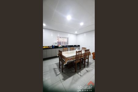 11_photo/94ce547bb3.7c432262441fa205-ATLAS-a4a2458d-481d-44ce-bdea-80e67b09a8a3.jpg de casa à venda com 3 quartos, m² em Parque Pinheiros, Taboão da Serra