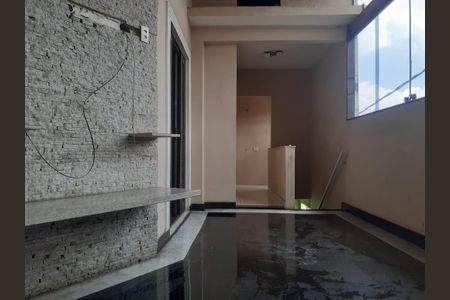 12_photo/94ce547c83.0176ad22bcbf6d3f-ATLAS-c920003a-07f8-4dcb-aaed-45d512752fa9.jpg de casa à venda com 2 quartos, 110m² em Parque Pinheiros, Taboão da Serra