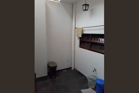 3_photo/94ce548009.ed4f9904fc8225d3-ATLAS-3c43a264-69e7-4e71-a0d7-20395fa64ee0.jpg de casa à venda com 3 quartos, 180m² em Jardim Iracema, Taboão da Serra