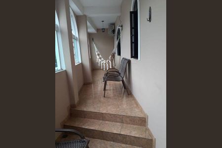 5_photo/94ce548009.ed4f9904fc8225d3-ATLAS-5403fe4b-4fd2-4c4f-aa7b-8ef919d62fd1.jpg de casa à venda com 3 quartos, 180m² em Jardim Iracema, Taboão da Serra