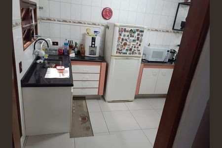 10_photo/94ce548009.ed4f9904fc8225d3-ATLAS-632cad99-de28-4cef-abed-2cf8127cbd2b.jpg de casa à venda com 3 quartos, 180m² em Jardim Iracema, Taboão da Serra