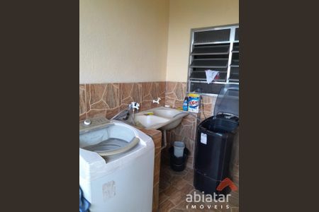 14_photo/94ce548055.d83ba18c48a1246b-ATLAS-fbdfbd3f-4cd3-47c1-9e2e-9e44e669b86a.jpg de casa à venda com 2 quartos, 225m² em Jardim Maria Luiza, Taboão da Serra