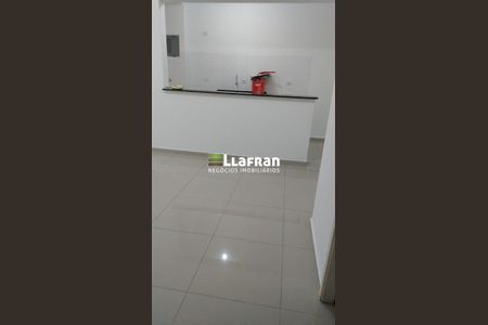 5_photo/94ce5480b7.b86b5f5e8a2bcc97-ATLAS-8ce8ae39-1428-4b8f-b7e0-040acb6c94b2.jpg de apartamento à venda com 2 quartos, 50m² em Jardim Guaciara, Taboão da Serra