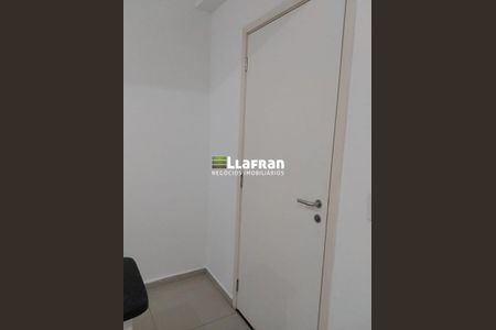 8_photo/94ce5480b7.b86b5f5e8a2bcc97-ATLAS-eb7ebc97-94fe-4266-a5cf-174d99b998b0.jpg de apartamento à venda com 2 quartos, 50m² em Jardim Guaciara, Taboão da Serra