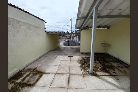 8_photo/94ce548205.9845a183adc4e21d-ATLAS-01198bcf-8eeb-44f3-be40-e64f17838782.jpg de casa à venda com 2 quartos, 70m² em Jardim Suina, Taboão da Serra