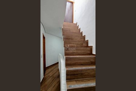 11_photo/94ce548495.efccb424372d873d-ATLAS-7e95eee2-10a8-41f5-83bd-1ca814323ea4.jpg de casa à venda com 2 quartos, 95m² em Jardim Roberto, Taboão da Serra