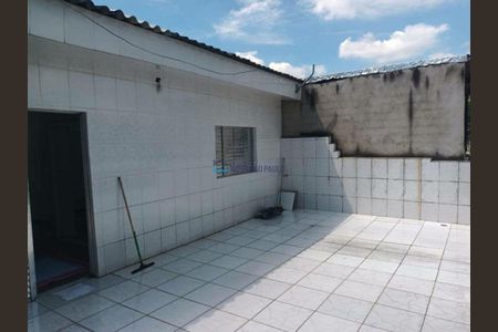 8_photo/94ce5484b9.bb2cfda027800a9a-ATLAS-309b6e46-a7d6-4f5a-86dc-90ed8e3600fd.jpg de casa à venda com 5 quartos, 160m² em Jardim Sao Salvador, Taboão da Serra