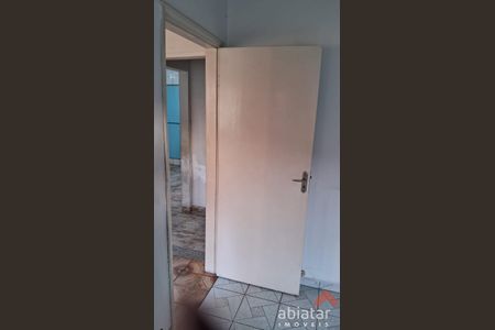 28_photo/94ce5484f5.c3f00cfadba54684-ATLAS-0bb4480a-48a1-4d1b-b9cf-c85b34c9e24f.jpg de casa à venda com 4 quartos, m² em Jardim Roberto, Taboão da Serra