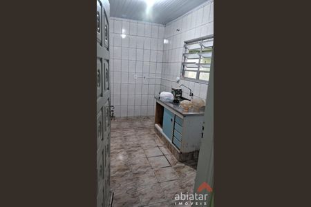 9_photo/94ce5484f5.c3f00cfadba54684-ATLAS-3ee6eeef-4b34-43a9-be1a-ea85d3953ca3.jpg de casa à venda com 4 quartos, m² em Jardim Roberto, Taboão da Serra