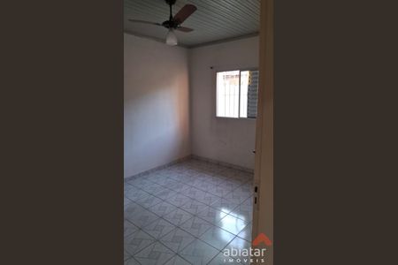 15_photo/94ce5484f5.c3f00cfadba54684-ATLAS-4bae6f94-954a-48e1-a45b-0d0ce9247882.jpg de casa à venda com 4 quartos, m² em Jardim Roberto, Taboão da Serra