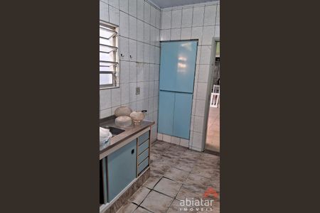 10_photo/94ce5484f5.c3f00cfadba54684-ATLAS-fbceb467-2056-420d-8901-7e286a0e8a62.jpg de casa à venda com 4 quartos, m² em Jardim Roberto, Taboão da Serra