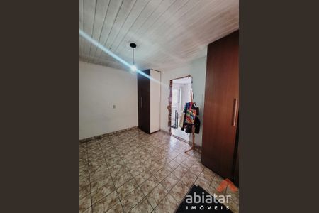 19_photo/94ce5484f5.dda3a78fb47de289-ATLAS-c19ac77e-77e6-4341-be2d-c15def878d51.jpg de casa à venda com 5 quartos, m² em Jardim Roberto, Taboão da Serra