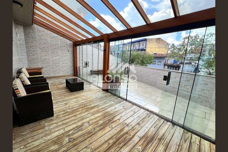 11_photo/94ce5489f5.9f73e101bd22bb98-ATLAS-49bd2e9e-4c9f-4484-9f12-d0282dfdab77.jpg de casa à venda com 4 quartos, 194m² em Vila Iasi, Taboão da Serra