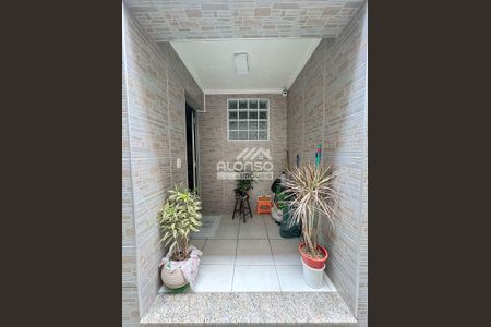 3_photo/94ce5489f5.9f73e101bd22bb98-ATLAS-a992c229-e271-45ef-821a-a5948c01dee7.jpg de casa à venda com 4 quartos, 194m² em Vila Iasi, Taboão da Serra