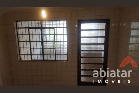 6_photo/94ce548b43.ae3d86bef28e162d-ATLAS-372c444b-96d6-4a16-aacf-9dd587daf213.jpg de casa à venda com 2 quartos, 108m² em Vila Iasi, Taboão da Serra