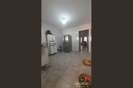 10_photo/94ce548b43.ae3d86bef28e162d-ATLAS-395f10df-2d05-484f-a214-c58d4e643d51.jpg de casa à venda com 2 quartos, 108m² em Vila Iasi, Taboão da Serra