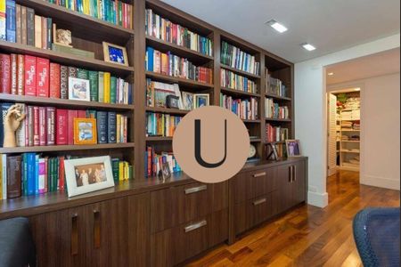 10_photo/94ce548dd5.735173e0208a3848-ATLAS-c5b77b58-cd56-4e6c-a3c5-58e9d20abf2b.jpg de casa à venda com 6 quartos, 642m² em Jardim Record, Taboão da Serra