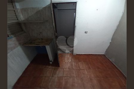 5_photo/94ce548f41.358b1c7b1d07c030-ATLAS-4d754fbc-d164-4ec5-afa8-dce2addd8cbc.jpg de casa à venda com 9 quartos, 258m² em Jardim Trianon, Taboão da Serra